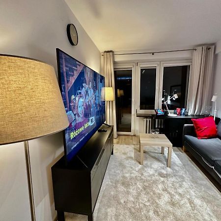 Decor 3 Metro Fast Wifi 1Gbs 80'Tv Hbo Disney Appletv Varsovia Exterior foto