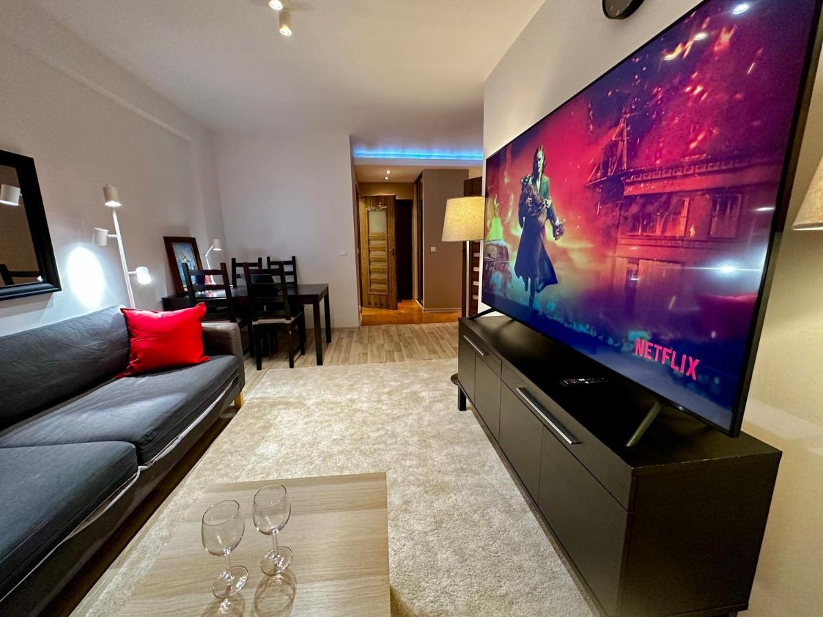 Decor 3 Metro Fast Wifi 1Gbs 80'Tv Hbo Disney Appletv Varsovia Exterior foto