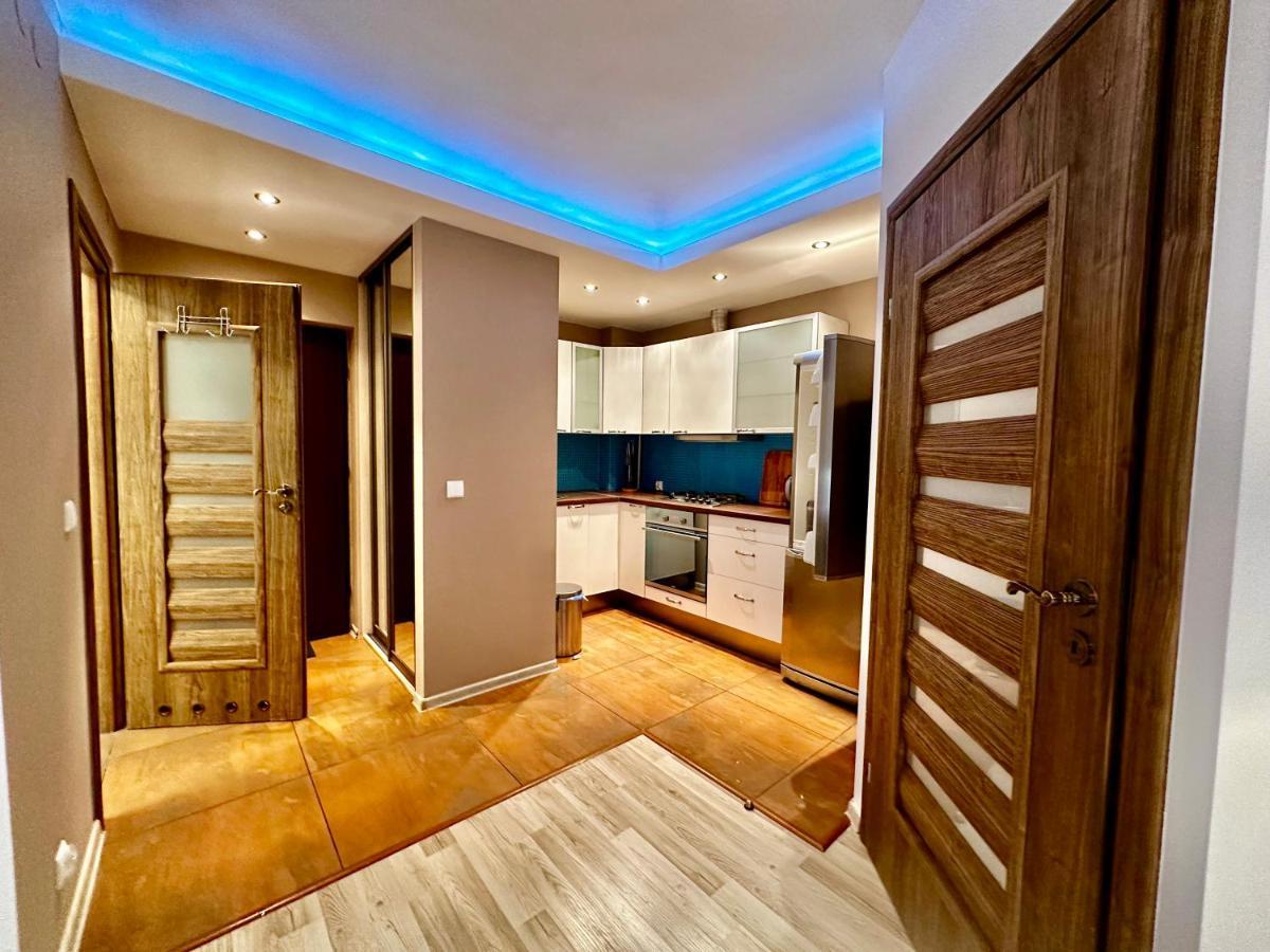 Decor 3 Metro Fast Wifi 1Gbs 80'Tv Hbo Disney Appletv Varsovia Exterior foto