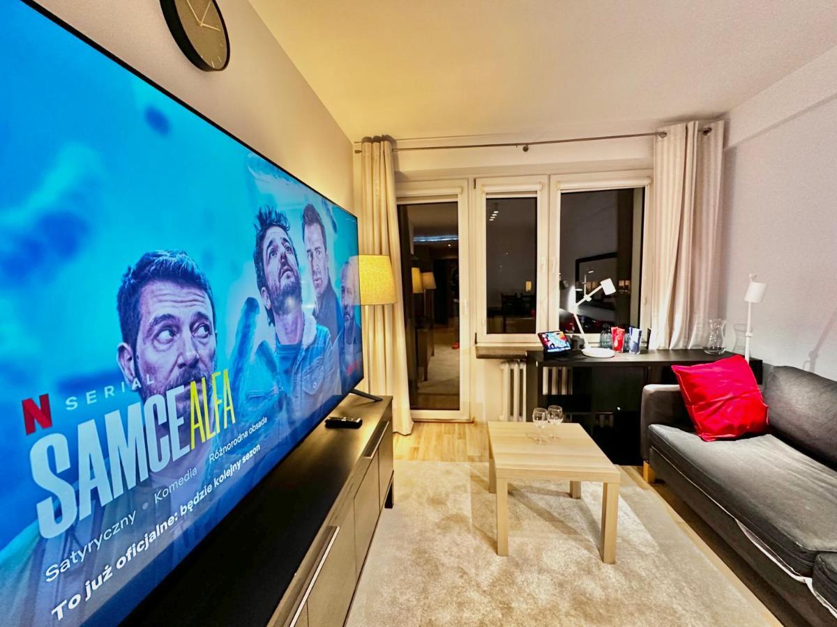 Decor 3 Metro Fast Wifi 1Gbs 80'Tv Hbo Disney Appletv Varsovia Exterior foto